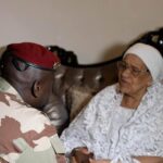 Décès de Hadja Andrée Touré : le président Mamadi Doumbouya rend un vibrant hommage à l’ancienne Première dame