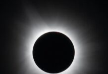 Éclipse solaire totale : l’Europe émerveillée par un phénomène rare
