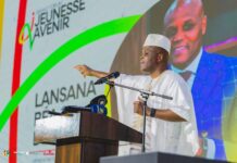 Guinée : Lansana Béa Diallo dénonce les faibles rémunérations des jeunes